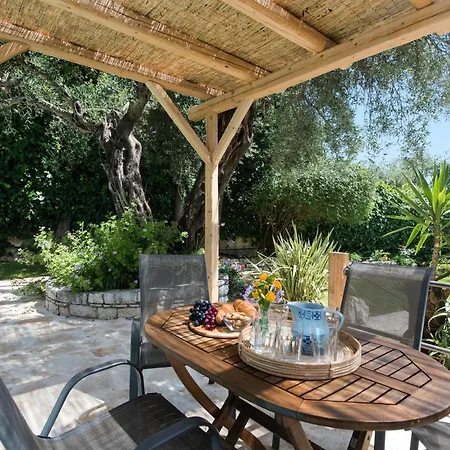 Villa Apleton *